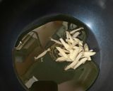 食物繊維たっぷり！レンコンのアヒージョ風作り方3写真