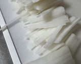切り落とした鳥手羽☆春雨と大根のスープ作り方2写真