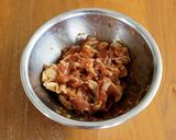 味噌漬け豚とれんこんの炒めもの。作り方2写真