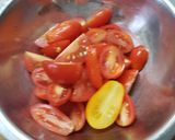 アンチョビとミニトマトのうどん作り方1写真