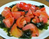 我が家のサラダ　トマトとわかめのサラダ作り方4写真