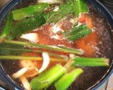 SDGs　肉の臭み消しに葉生姜の茎と葉作り方1写真