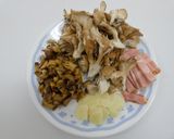 栗とまいたけのペペロンチーノ作り方1写真