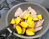 さつまいもと豚肉の甘辛炒め作り方4写真