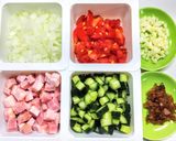 ベーコンと野菜の角切りサラダ作り方1写真
