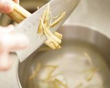 【豚肉入】メイン料理になるきんぴらごぼう作り方3写真