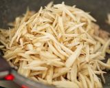 【豚肉入】メイン料理になるきんぴらごぼう作り方10写真