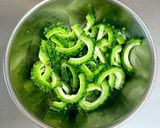 豆腐無し『ふわふわ卵のゴーヤチャンプル』作り方1写真