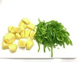 じゃがいもとピーマンのゴマ炒め作り方1写真