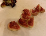 簡単　イチジクとチーズのサラダ　異国の味作り方3写真