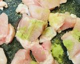 鶏肉のケチャップ&チーズ炒め作り方1写真