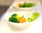 紫キャベツでいつものサラダが華やかに作り方1写真