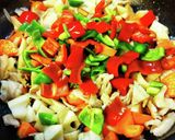 “しょうゆの実”de肉野菜炒め。作り方5写真