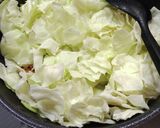 鶏皮とキャベツの炒め物作り方7写真