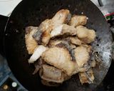 ワラサの尾の身で甘酢あんかけ作り方1写真