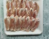 ラク＆ジューシー！玉ねぎ麹で焼き手羽元作り方1写真