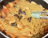 簡単♫鶏と茄子のトマト煮込み パスタ添え作り方14写真
