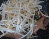 簡単　もやしレバ炒め作り方6写真