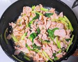 豚バラ肉と小松菜の塩ダレ炒め作り方5写真