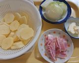 じゃがいもとベーコンの煮込み作り方1写真