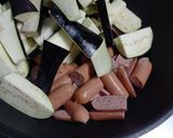 茄子とウインナーの炒め物作り方2写真