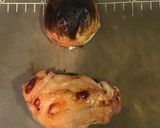 グリルで作る親子丼　真ん中に生卵の黄身作り方1写真
