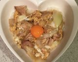 グリルで作る親子丼　真ん中に生卵の黄身作り方8写真
