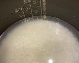 お手軽洋風炊き込みご飯☆炊飯器で作り方1写真