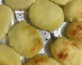 クリームチーズ入り芋もち♪作り方10写真