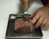 安い肉でもフライパンで簡単ローストビーフ作り方1写真