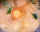 味噌汁 余った味噌汁にタマゴ作り方1写真