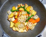 鶏もも肉と薩摩芋で中華風の炒め煮作り方7写真