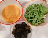 豚肉ときくらげ入りニラ卵作り方1写真