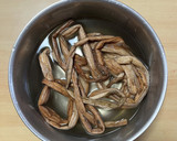 超簡単☆旨味堪能！田舎風の芋がらの煮物♫作り方1写真