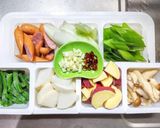 ソーセージと薩摩芋と大根のピリ辛スープ作り方1写真