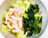 レタスと魚肉ソーセージとわかめのサラダ作り方6写真