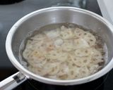 れんこんと茹で鶏のしそ味噌マヨサラダ。作り方2写真