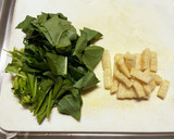 ほうれん草と卵と油揚げの味噌汁作り方1写真