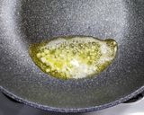 鶏もも肉と大きなナメコのトマト煮作り方2写真