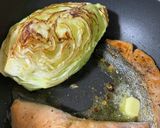 生鮭のバター醤油ソテー☆キャベツ旨焼き作り方3写真
