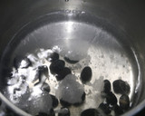 簡単！かきたま味噌汁　しらす黒豆作り方2写真