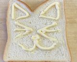 M字に折れた食パンは猫ちゃんパン作り方3写真