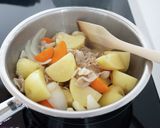 基本の肉じゃが。無水調理でこっくり甘辛♩作り方4写真