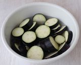 味見でなくなる⁈ なすのごまがらめ　作り方1写真