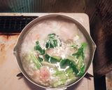 簡単☆鶏肉と小松菜の中華風スープ作り方3写真