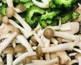 レトルト活用●チキン＆ゴーヤーのカレー作り方1写真