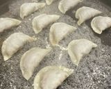 我が家の定番！ぱさつかないジューシー餃子作り方8写真