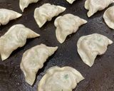 我が家の定番！ぱさつかないジューシー餃子作り方9写真