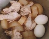 鶏手羽元と大根の煮物作り方4写真