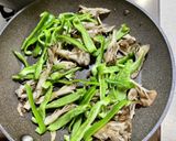 舞茸とピーマンのオイスター炒め作り方3写真
